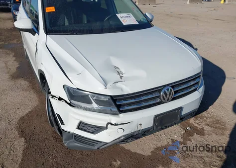 2019 Volkswagen Tiguan 2.0T Se/2.0T Sel/2.0T Sel R-Line/2.0T Sel R-Line Black из США, поврежденный, VIN 3VV2B7AX3KM153271